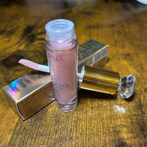 Pink Glitter Lip Gloss - Picture 6 of 7
